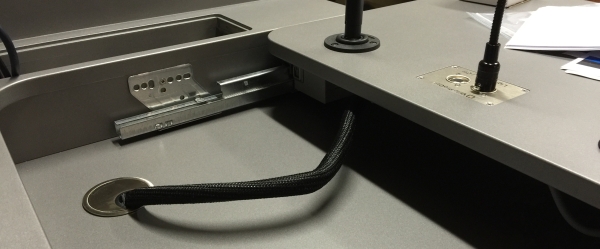sliding-desk-spietz-spreekgestoelte